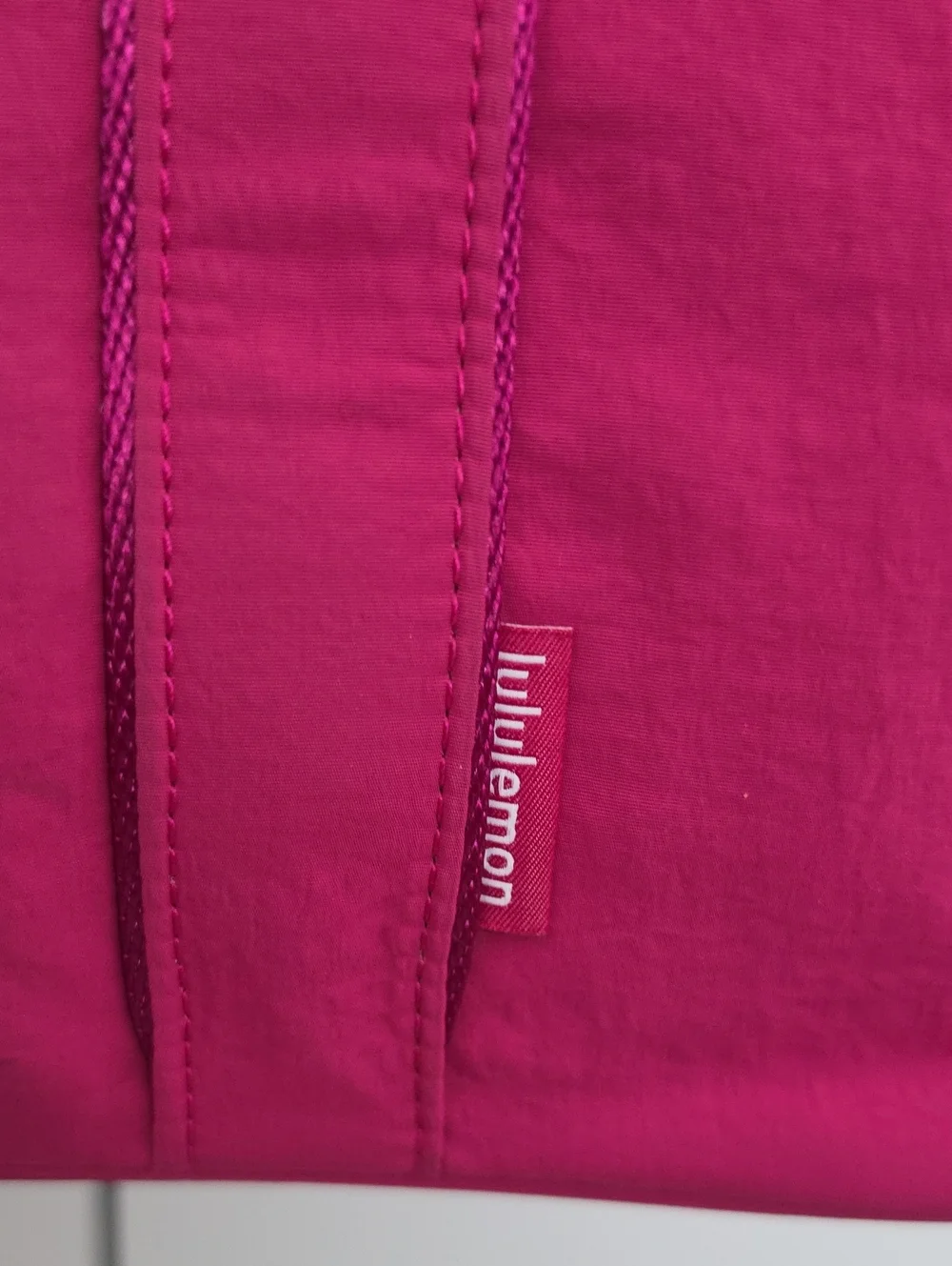 lululemon athletica roomy tote